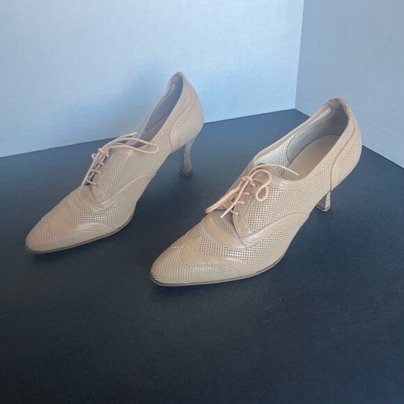 Hermes Beige Leather Almond Toe Lace Up Wing Tip Oxford Heeled Shoes 6.5 - Picture 1 of 11